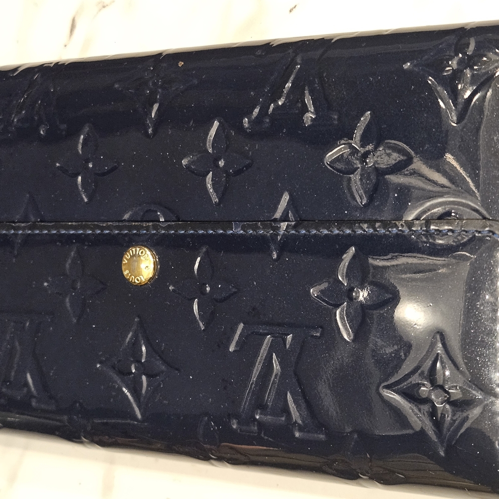 Louis Vuitton GrandBleu Shimmer Wallet 🩵💙 - Picture 3 of 13